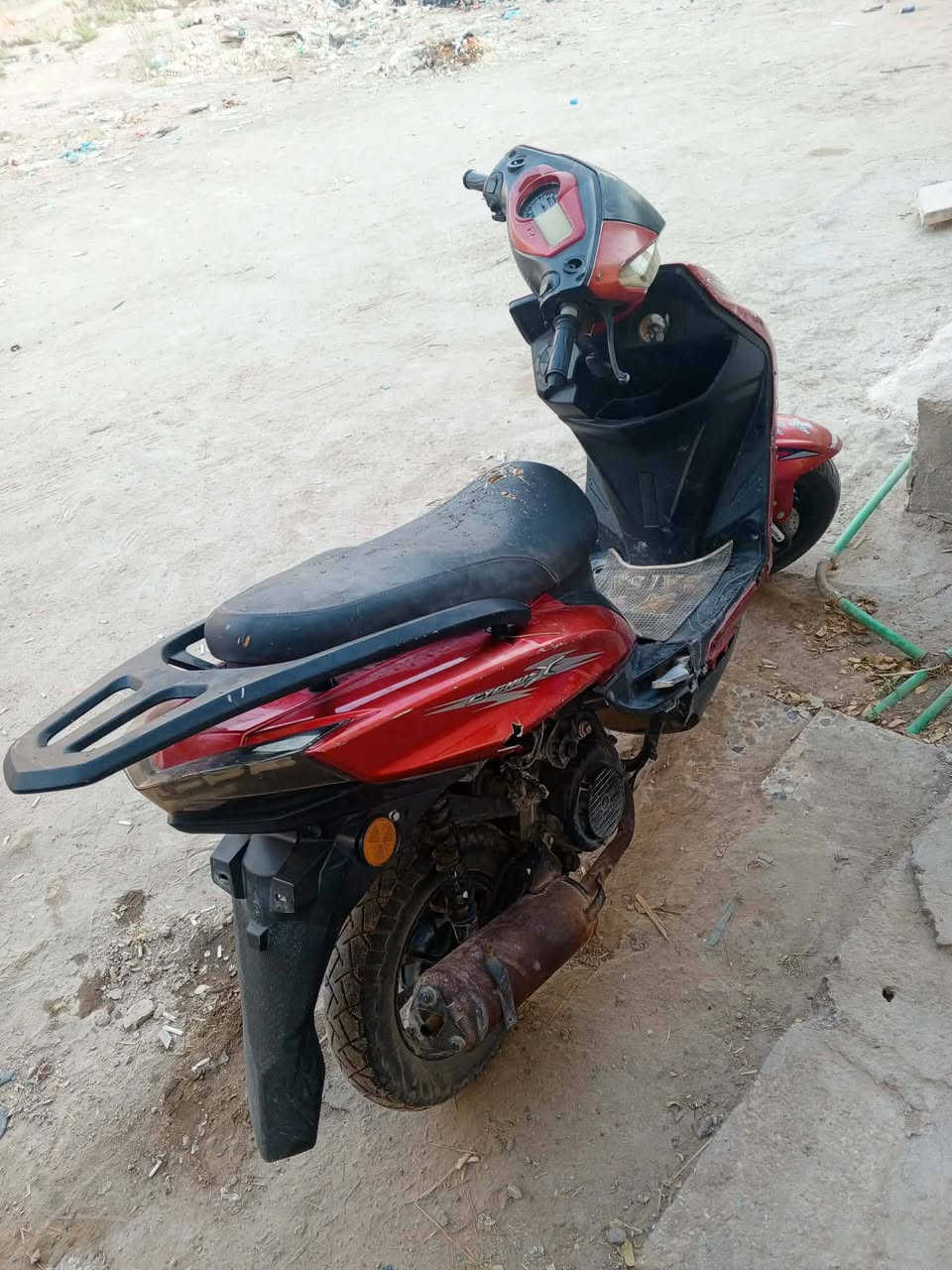 سلام عليكم عندي دراجه للبيع بيها خيط بخار الكربلائيات كله شغالاله الهندر مالتها طاك السلف مالتها مو شغال السعر 250بيها مجال مكاني النجف الأشرف حي ميسان ‏‪***********‬‏

