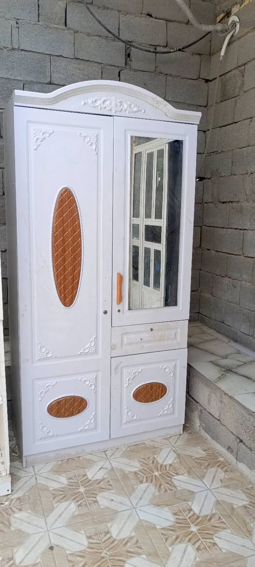 غراض للبيع مكان الرفاعي حي كرامه بسعر مناسب ‏‪***********‬‏
