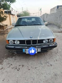 اخوان، BMW حجم 735i  موديل 88  رقمها بغداد  گير ومكينة مكفول وين ماتري...
