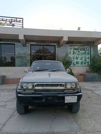 لاندكروز ٩٣ • اوتو • ٨ راكب