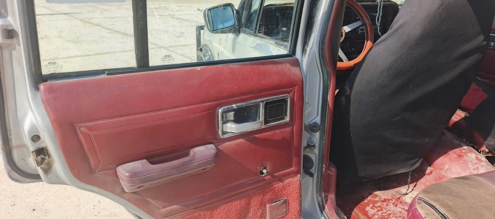 سلام عليكم جيب شيروكي موديل 86 محرك ولا صرف ولا بخار كهربائيات شغاله دبلات خلفي وامامي جديد محرك نشاط✈️ فول 
صدر خلف امامي جديد تخم تاير جديد محرك گيره بل شرط جاهزه ما ناقصها الف رقم كركوك شرط تحويل سياره جاهزه ما ناقصها ربع
مراوس ترهم بدون صبغ بلادي( گيره محرك نيسان شبوط 4سلندر)
السعر 24 بيها مجال للطيبين مكاني كركوك 
***********
