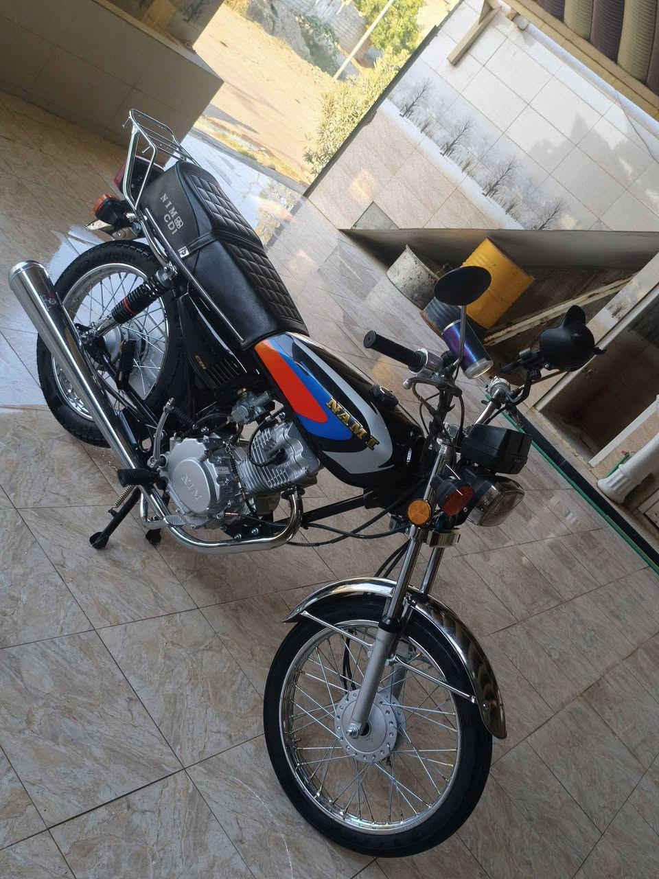 سلام عليكم نامه ٣ احرف ماشيه ١٠٠٠ زيرو بعدهه كامله مكمله سعر ٧٥٠ وبيه مجال مكان ديالى الخالص رقم ***********
