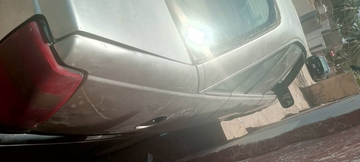 سلام عليكم اوبل اوميكه محرك 2000كير ومحرك جدد اصوليه بس سنويه مالتها ضايعه وبيها كتاب بس تحول تستلمها تحويل ثاني يوم مراوس مراوس هاذه رقمي ***********
