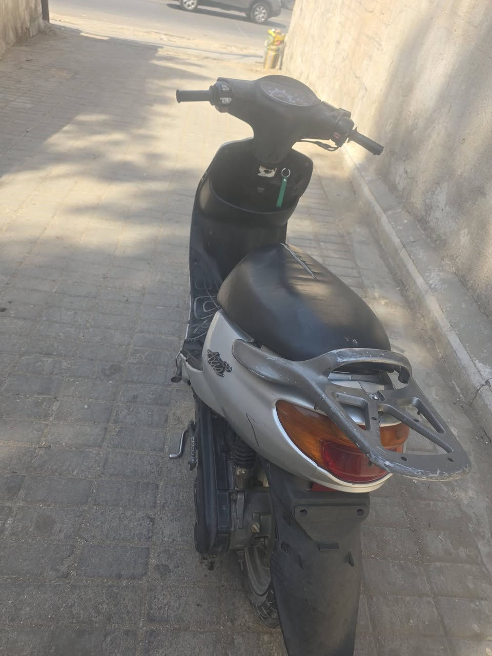 سلام عليكم عيوني عندي اكزز سرعه 100 دراجه فول ونضافه شوفت عيونكم دراجه سلف شغال هندر  كله شغال
دراجه مامفتوحه بلادي شراي خاص او تصال مكان كربلاء 

(((***********)))
سلام عليكم عيوني عندي اكزز سرعه 100 دراجه فول ونضافه شوفت عيونكم دراجه سلف شغال هندر  كله شغال
