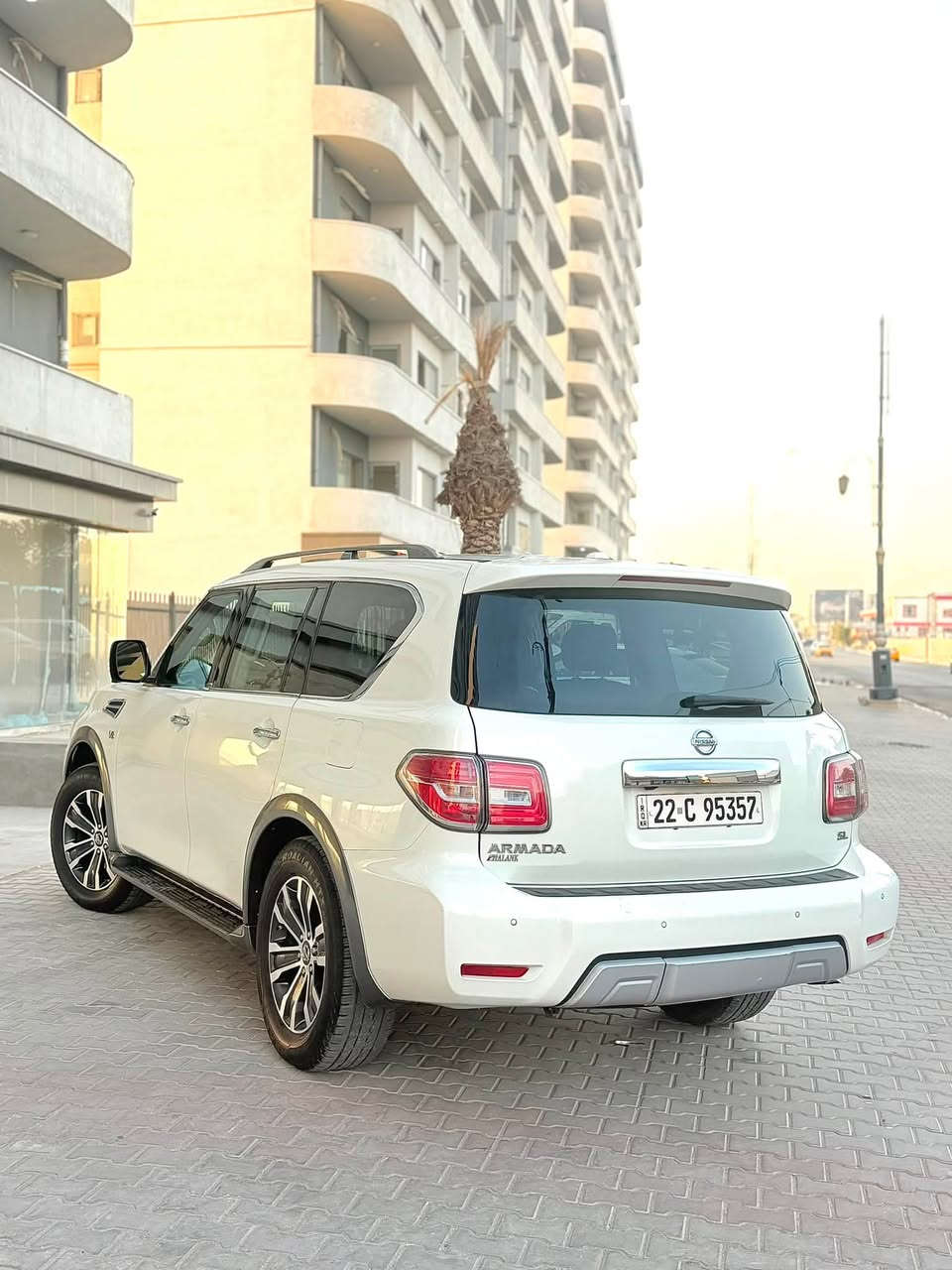 ‎‏ NISSAN ARMADA 2018 SL
نيسان (ارمادا 2018) فول مواصفات SL
فول مواصفات ١/١ محرك ( V8 5.6L ) ثمانية سلندر
ماشيه (100) الف  حقيقي سياره فول مواصفات واحد على واحد محرك _(5.6L)-(v8)
گير محرك بشرط جديد كله على وضع بيلادي
سيارة ( مكفولة كفالة عامة من كلشي) بدون شخوط ورصعات 
سيارة جديد حيل حلوه  نضيفة
مواصفات
( بصمة - فتحة - داخل اسود  - خمس كاميرات - رادار أمامي و خلفي - رادار جانبي - تشغيل عن بعد - صندوق شفت - ٧ راكب - كشنات جلد - كشنات تتفيئة - كشن و ستيرن خزن -تبريد مركزي - حصاص أمامي و خلفي - لايت ليد و زينون - داخل فورميكا -  بعد )
◽️محرك كير  بشرط مامفتوح
مكاني كركوك داخل المدينة
السعرر 243$ وبيها مجال بسيط للشراي
رقم اربيل دولي بسميً السنويه ورقم كلها جديد بشرط تحويل و غرامة 
◽️موبايل☎️ /***********
