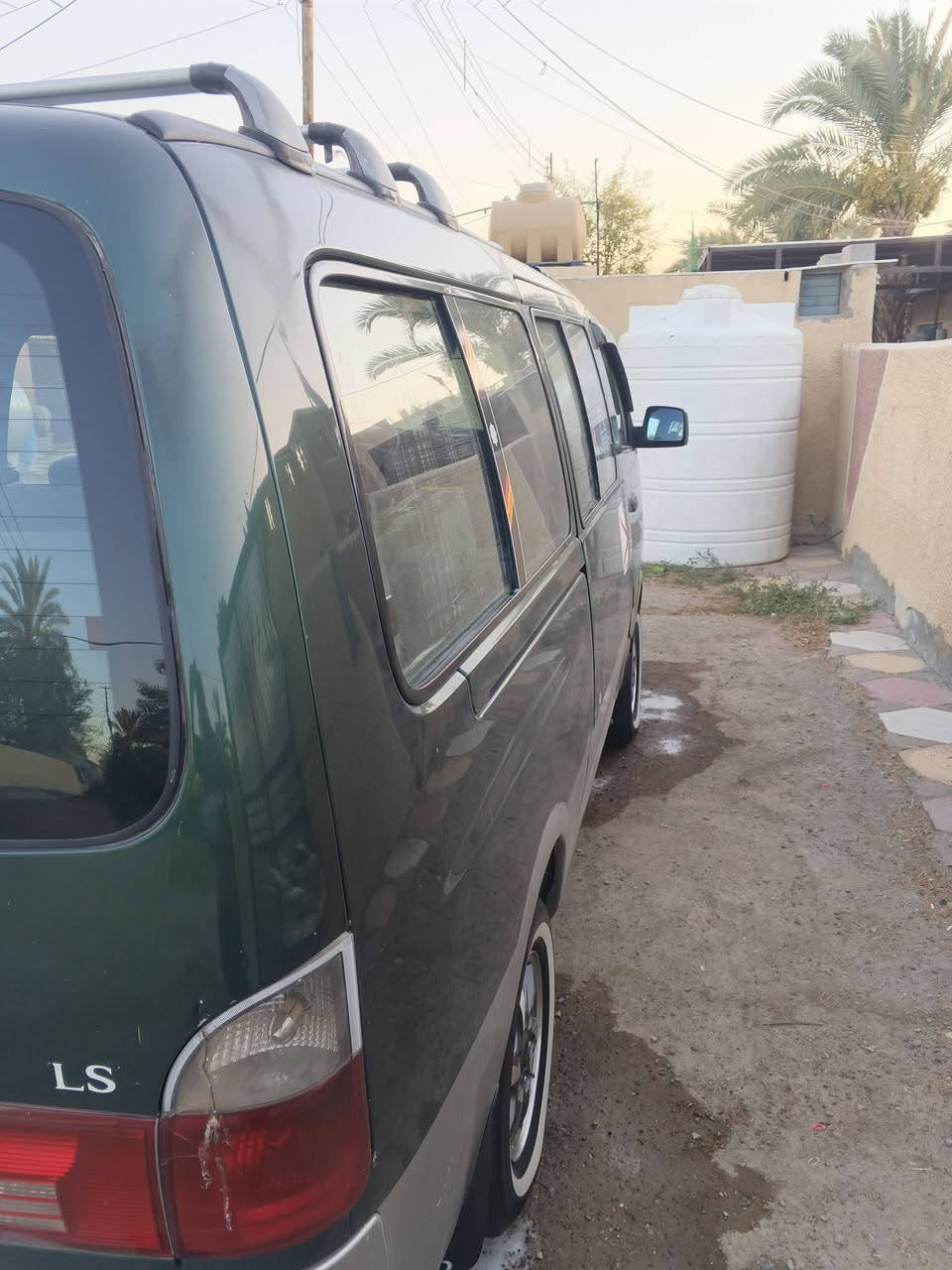 السلام عليكم للبيع بريجو موديل 2000 رقم بغداد مصفره هيئه وغرامات كفاله عامه مكان سياره بغداد رقم الهاتف‏‪***********‬‏
