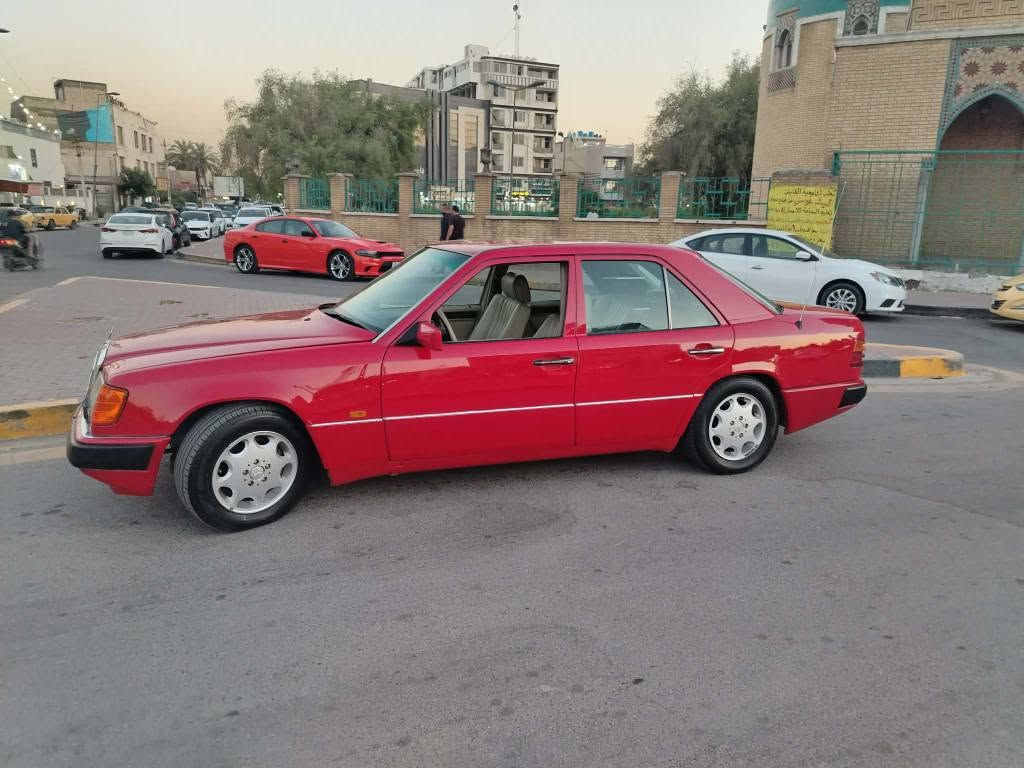 مرسدس1989حجم300وارد.ياباني.بدون.حادث.فقط.صبغ.جماليه.محرك.ابلدي.قبق.اسود.المرغوب.تبريد.ثلج.تخم.تاير.كشنات.جلد.كشنات.كهرباء.حداده100/100.شاشه.قواعد.مكفوله.رقم.بغداد.نكليزي.بيع.فقط.***********السعر73بغدادالكرخ بغداد, العراق
