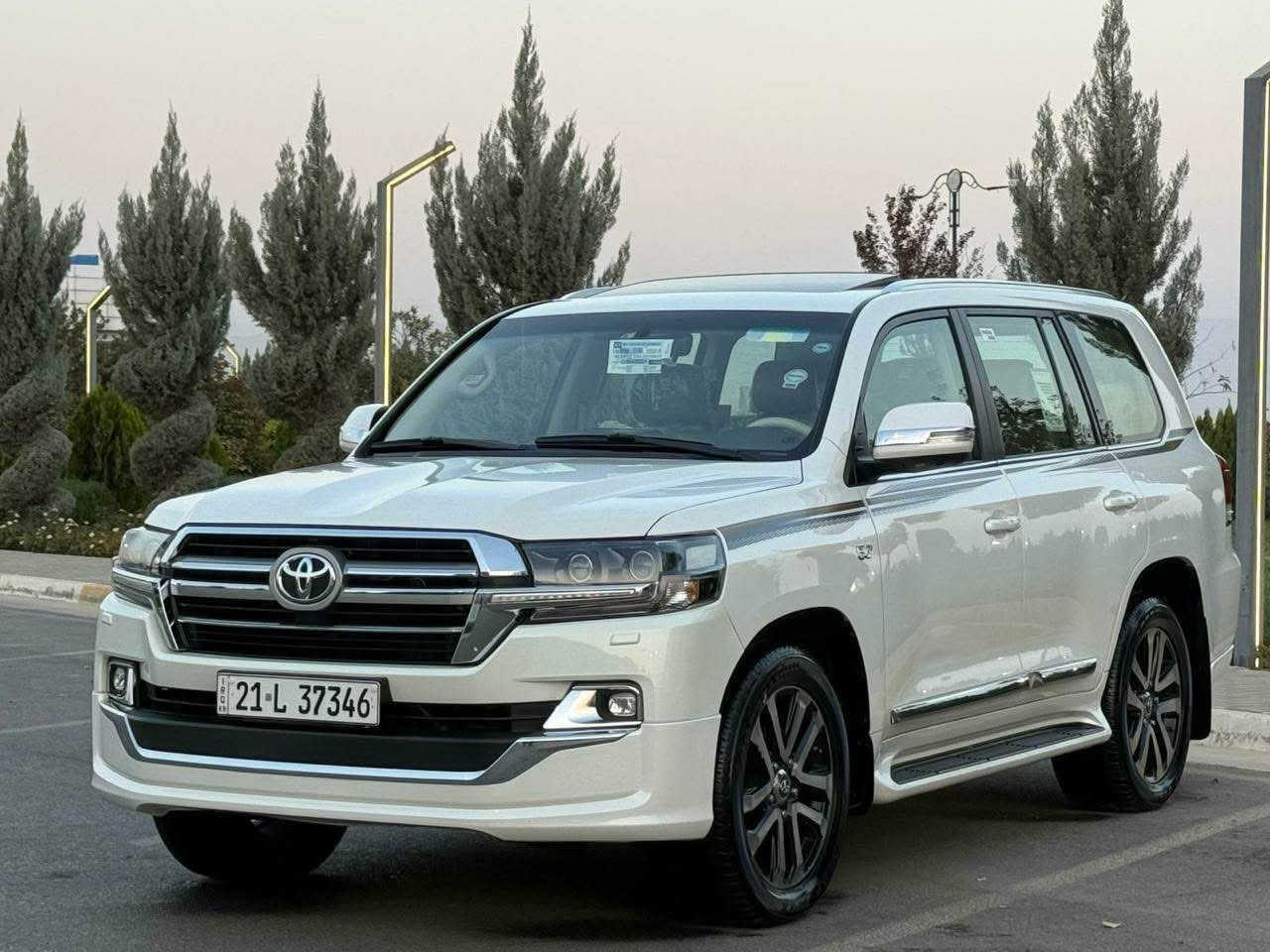 لاندكروزر VXR • ٢٠١٩ • ١١٦ الف كم