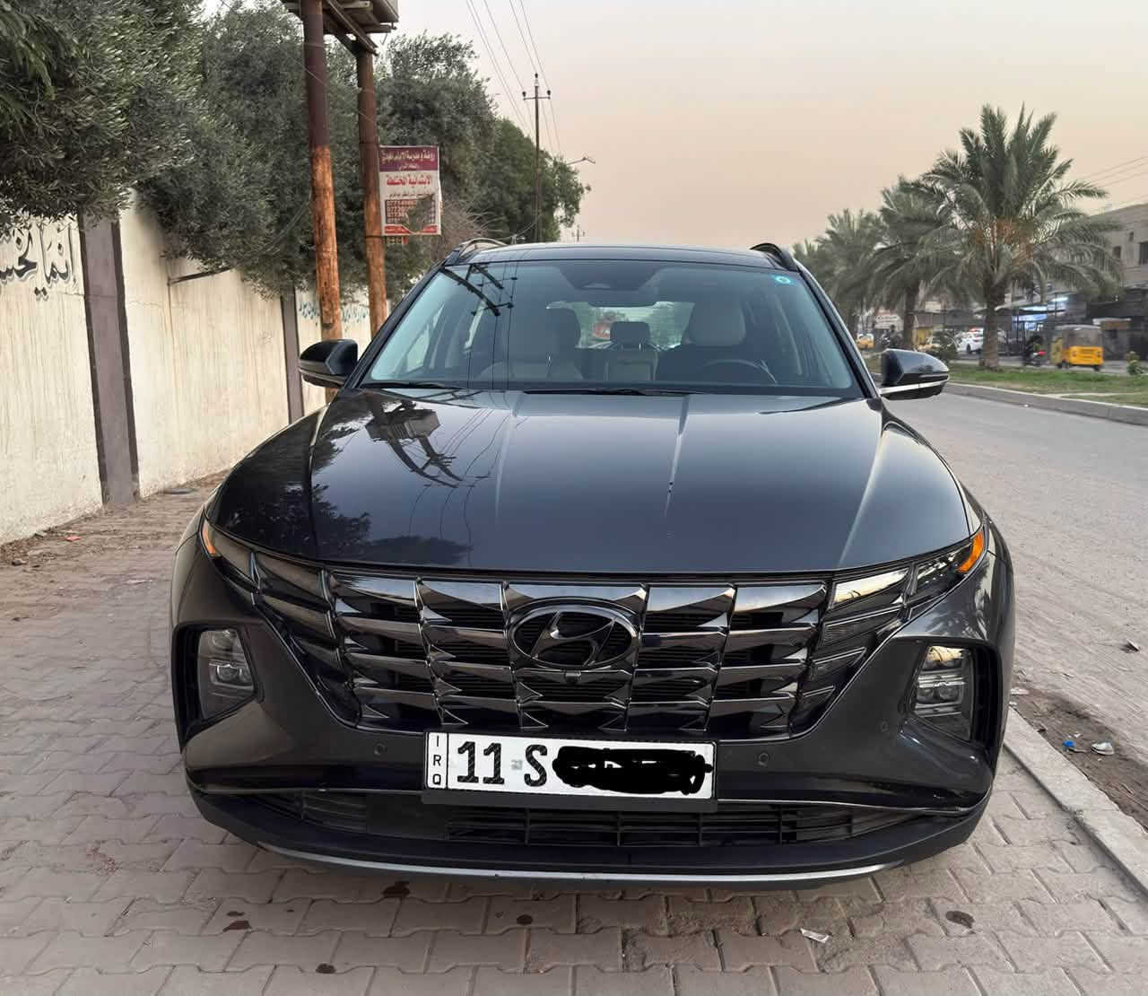 سلام عليكم اخوان 
هونداي توكسان  2023  السياره فوووول مواصفات 
حادثها  فقط  قبغ الجنطه  بدون ايرباك 
ماشيه  32 
السياره فووول مواصفات 
بصمه 
بنوراما 
صندوك كهرباء 
كشنات كهرباء 
شاشه دجتل 
بصمة أبواب 
كاميرا دواره وشاشه 
السياره اخوان فووول مواصفات وحادثها جدا حلو 
مكان السياره بغداد حي البنوك   ‭***********‬

