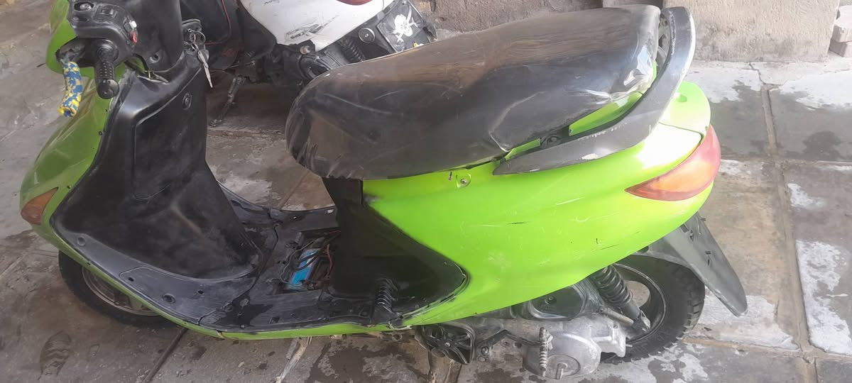 عا سلام عليكم دراجه فرأشه نضيفه وحلوه وشلعتهت حلوه نكره سلف وهندر كلها شغاله سعرها ٣٠٠ وبيها مجال مكاني قضاء النصر ***********

