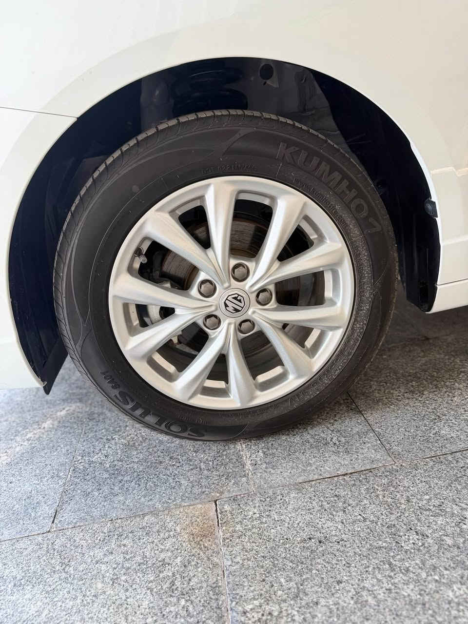 ام جي 5 • ٢٠٢٥ • زيرو