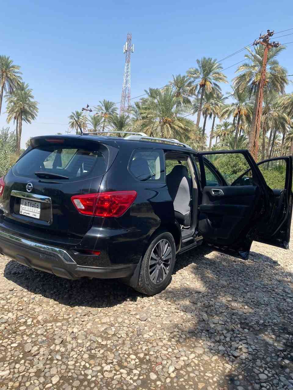 سياره للبيع نيسان باثفندر موديل 2018 وارد أمريكي سيارة نضيفه على وضع الشركه
6V  3500
فوول مواصفات  SV   كشنات كهربائية تبريد 3قطع مقاعد أسود مخملي 
لون اسود 7 راكب
مكفوله من الصبغ محرك بلادي 
الضرر جدا بسيط تبديل بنيد فقط
ماشية 126الف
سعر 185 ورقة وبيها مجال
وللاستفسار أكثر الاتصال على الرقم
***********
