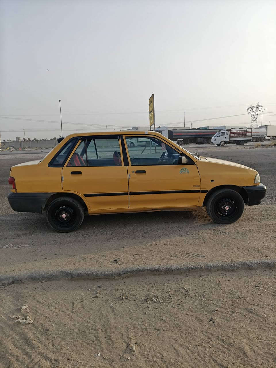 للبيع سايبة 2011! 🚗 دشبول نفخ صدر أمامي جديد، والخلفي موجود بس ما مشدود. الكهربائيات كلها شغالة ومحركها وكيرها ممتازين. السيارة مصفرة هيئة وغرامات، باسمي والتحويل ثاني يوم. بيها مجال . مكان السيارة بغداد الكرخ.  التواصل على *********** 📞✨ #سيارات #بغداد
