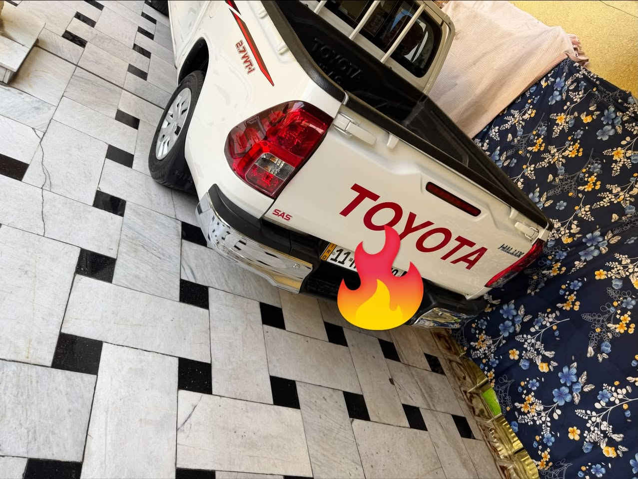 هايلوكس • ٢٠٢٥ • رقم بغداد