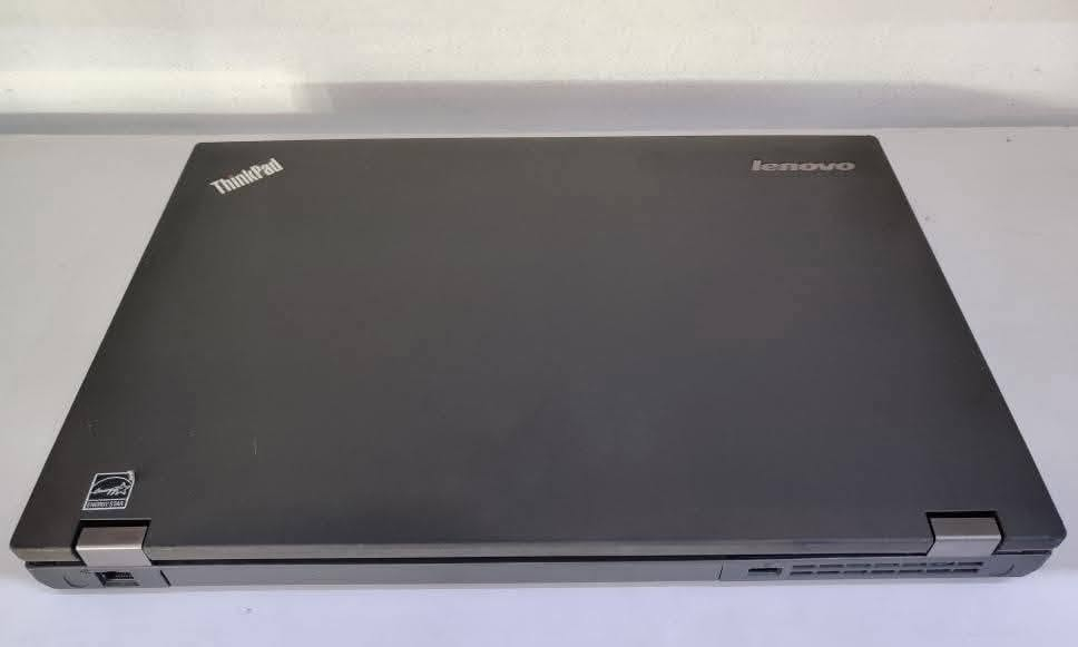 170 الف فقط
*للبيع: لابتوب Lenovo ThinkPad T440P* 🔥

*المواصفات:*
- *المعالج*: Intel Core i5 الجيل الرابع
- *الرام*: 8GB
- *التخزين*: HDD 500GB
- *الشاشة*: 14 بوصة
- *الحالة*: نضيف ومرتب

مناسب للدراسة، الأوفيس، التصفح وتخزين الملفات.
*السعر*: قابل للتفاوض  
*المكان*: الكوفة - النجف  
*للتواصل*: ***********
