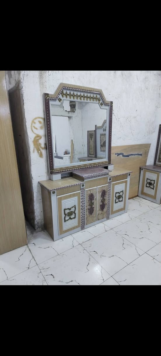 غرفه نجاره جديد سعرمليون.تصال***********ناصريه مركز
