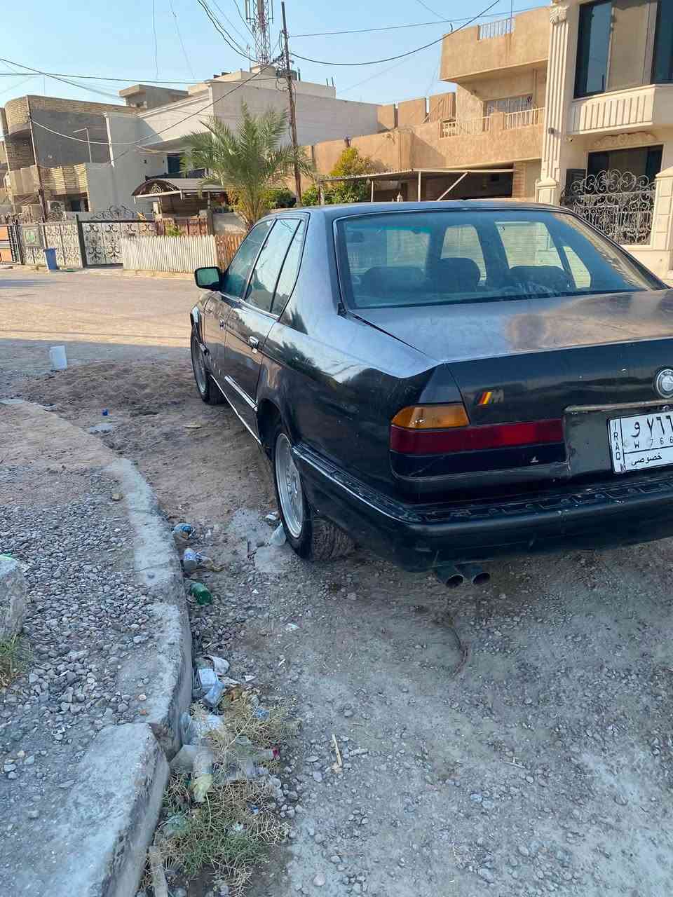 بي إم دبليو موديل 1990محرك 735 كير محرك مكفولات كير عادي كهربائيات كلهه شغاله السياره خير من الله تخم تاير جديد تخم وياله مشيف اكسل جديد  السياره مصبوغه عام للجماليه فقط السعر 30وقابل للتفاوض الرقم ***********الرقم بي واتساب
