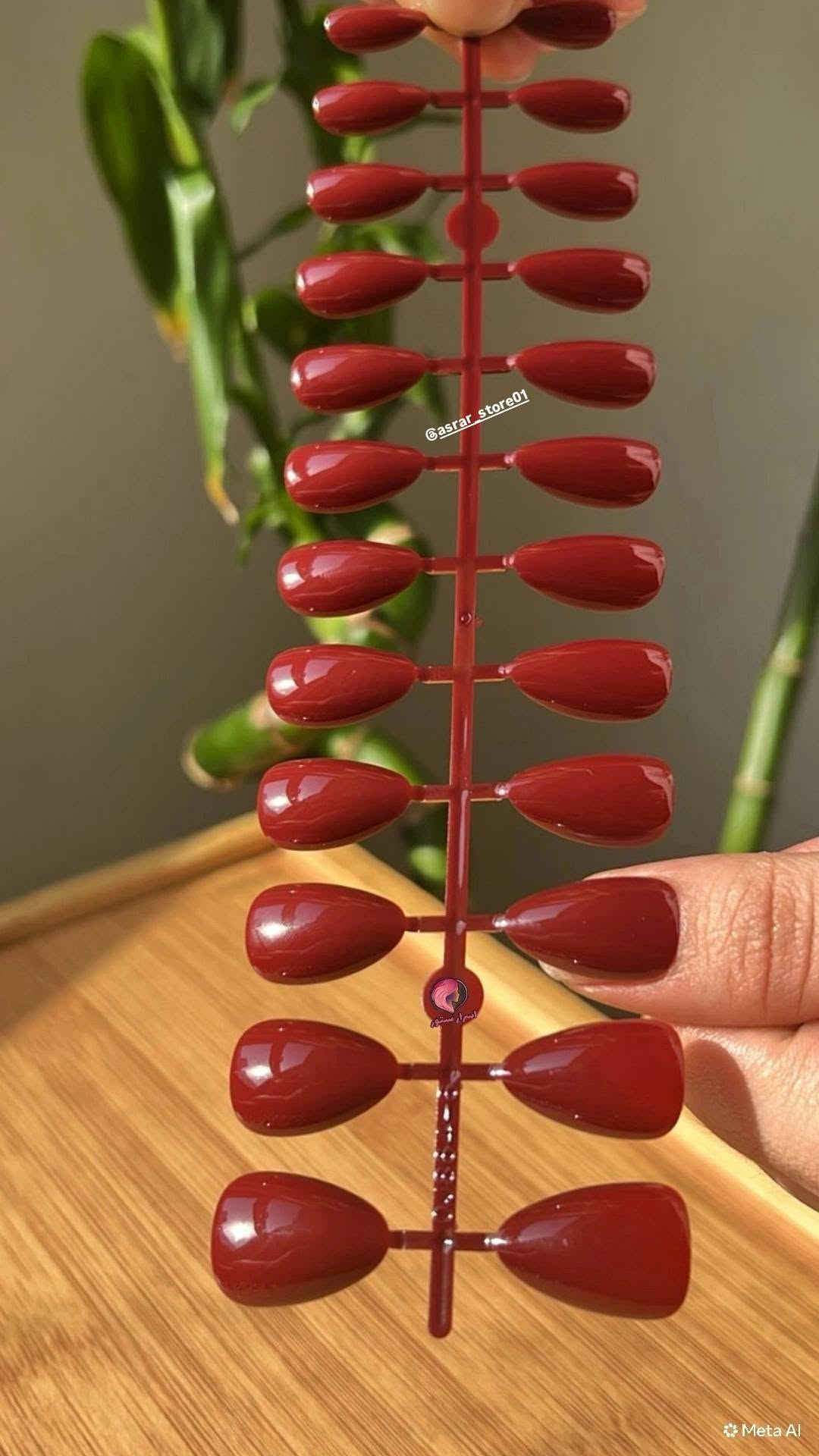اكسسوارات اصلية • اظافر دزاين • توصيل سمايا
