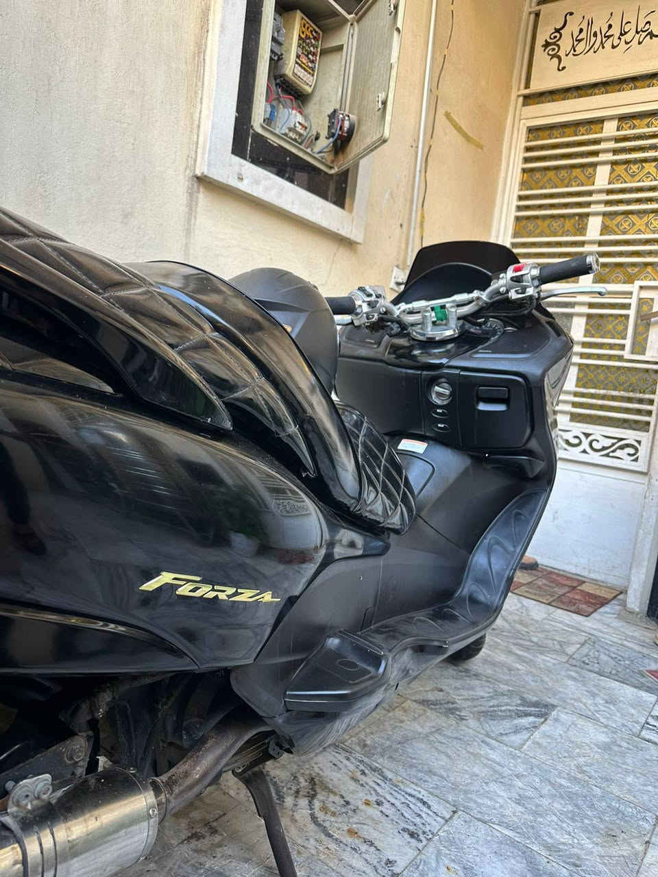 فورزا 09 نظيفة محركة بلادي ممفتوح بي ولا برغي كفراتها بلاديه صالنصتها البلادية موجوده مخليلها صالنصة رياضية الرقم *********** مكان بلديات السعر 16 بيههه مجال
