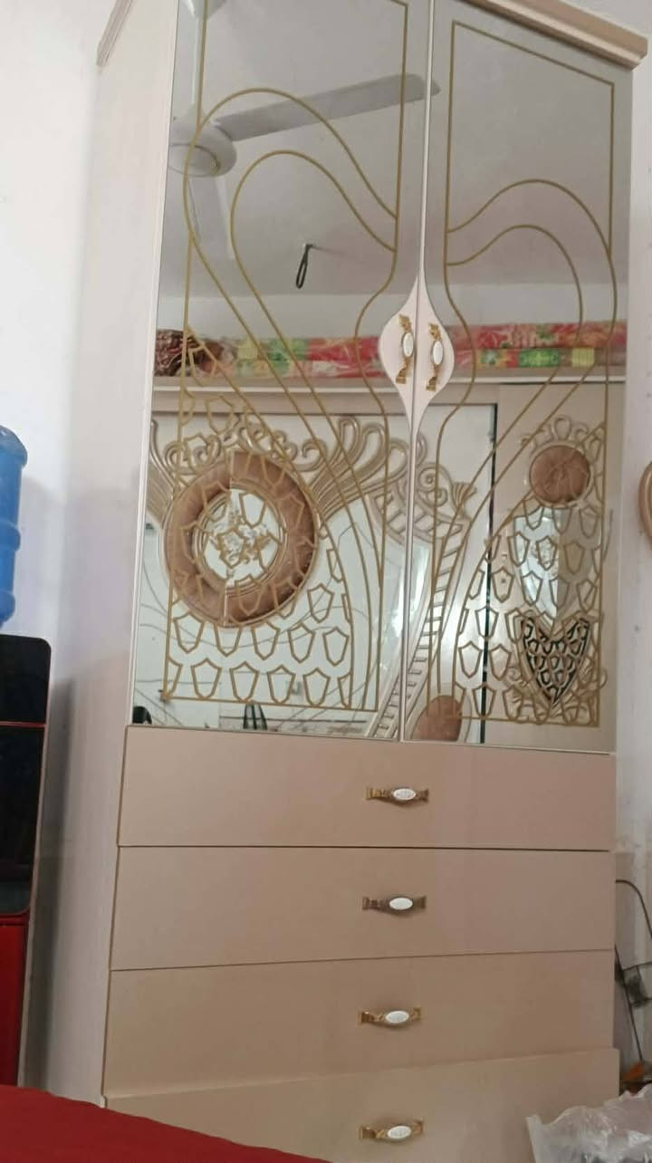 سلام عليكم غرفه مستعمله ب550 وبيها مجال ديوانية قضاء المهناويه
