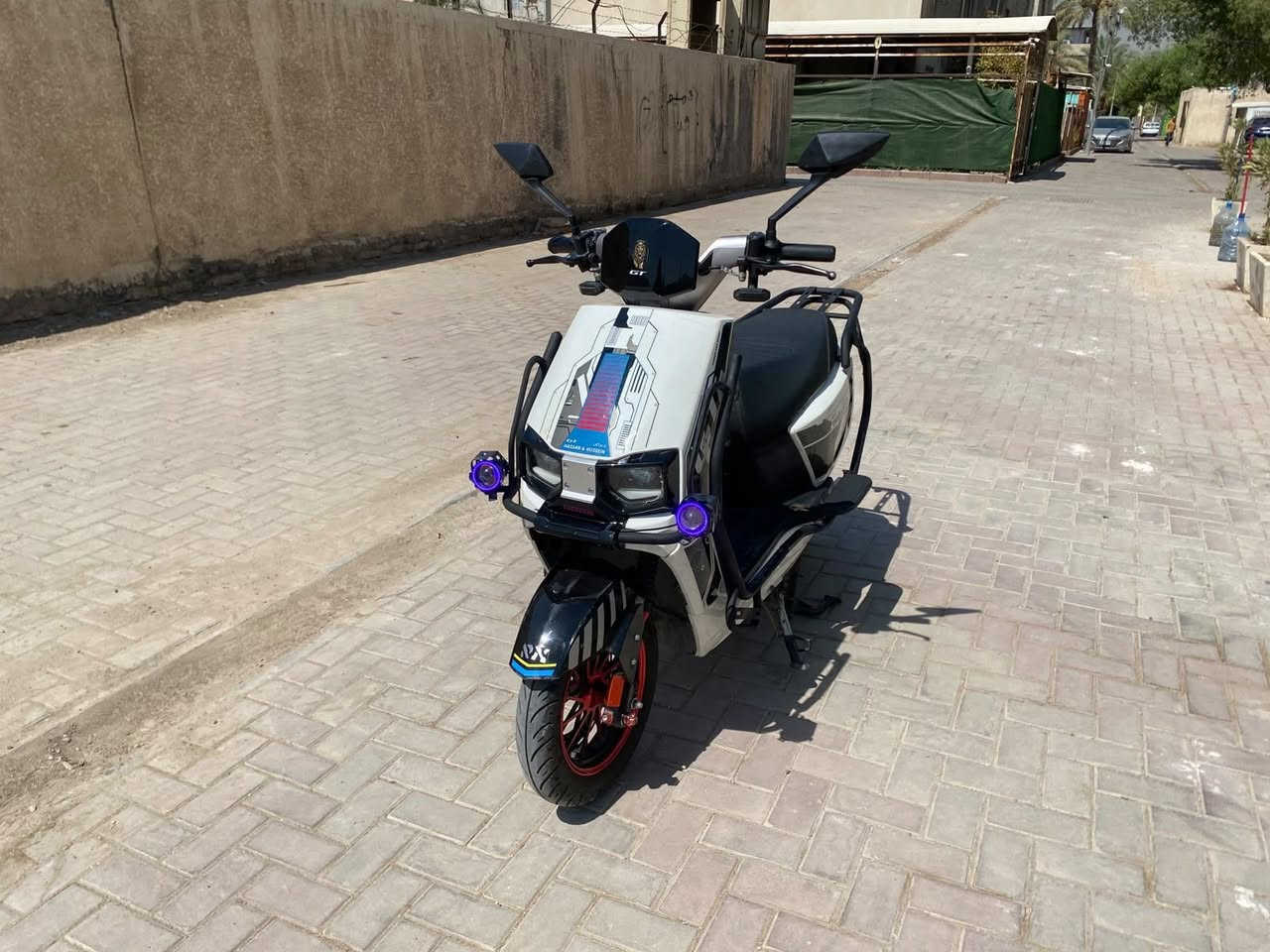 Lehang 3000 sport 2026 دراجه كامله من كلشي وجاهزه

السعر 650 وبيه مجال المكان بغداد بلديات الضباط قرب مركز العبيدي 6 بطاريات كبار 32 امبير للستفار *********** للبيع فقط وكالة حسن وحسين Grشاحنه رقميه وبلوتوث
