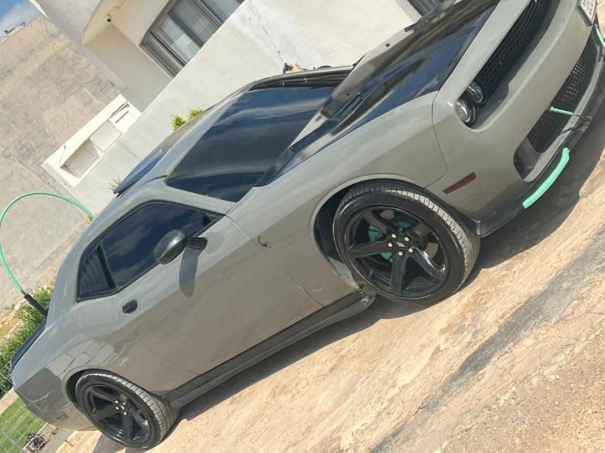 🔥 FIRAS CARS 🔥
🏁 فرصة ذهبية لعشاق السيارات الرياضية
💪 القوة • الأصالة • الهيبة

🚘 دوج تشالنجر | Dodge Challenger
📅 موديل 2012
🇨🇦 وارد كندي
📍 رقم أربيل جديد
⚙️ مكينة 6 سلندر | 3600 V6
✨ مواصفات فول
🌙 فتحة سقف
🔥 داخلية مميزة جداً وتخبل
🔄 السيارة محدثة

🎨 صبغ عام مع تغيير لون
⚠️ بيها طخة بسيطة من الأمام، ما واصلة للشواصي

✅ المحرك شرط
✅ الكير شرط
✅ الكهرباء شرط
✅ السيارة بشكل عام قابلة للفحص الكامل

💰 السعر: 93 ورقة
🤝 يوجد مجال بسيط للطيبين

📍 مكان السيارة: أطراف أربيل
👤 أواجهك ويا صاحب السيارة الشرعي

⚠️ مهم جداً:
🔴 البيع نقد فقط
🔴 رجاءً قراءة المنشور قبل المراسلة، ماكو تقسيط

📌 ملاحظة:
السيارة مو ملكي، معروضة عندي للبيع، وآخذ عمولة بعد الاتفاق بين الطرفين، كل طرف ورقة.

📞 للاستفسار والاتصال:
***********
***********

🔥 FIRAS CARS
لسنا الوحيدين، لكن نطمح أن نكون الأفضل.
