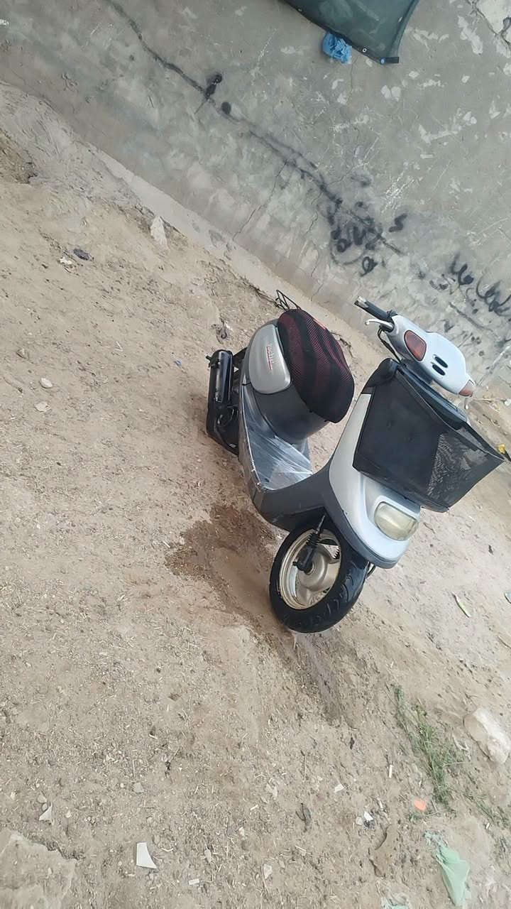 منغولي بلاديه • ٢٠٠٣ • سائلين