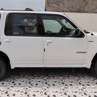 اكسبلورر XLT • ٢٠٠٠ • مكينة ٤٠٠٠