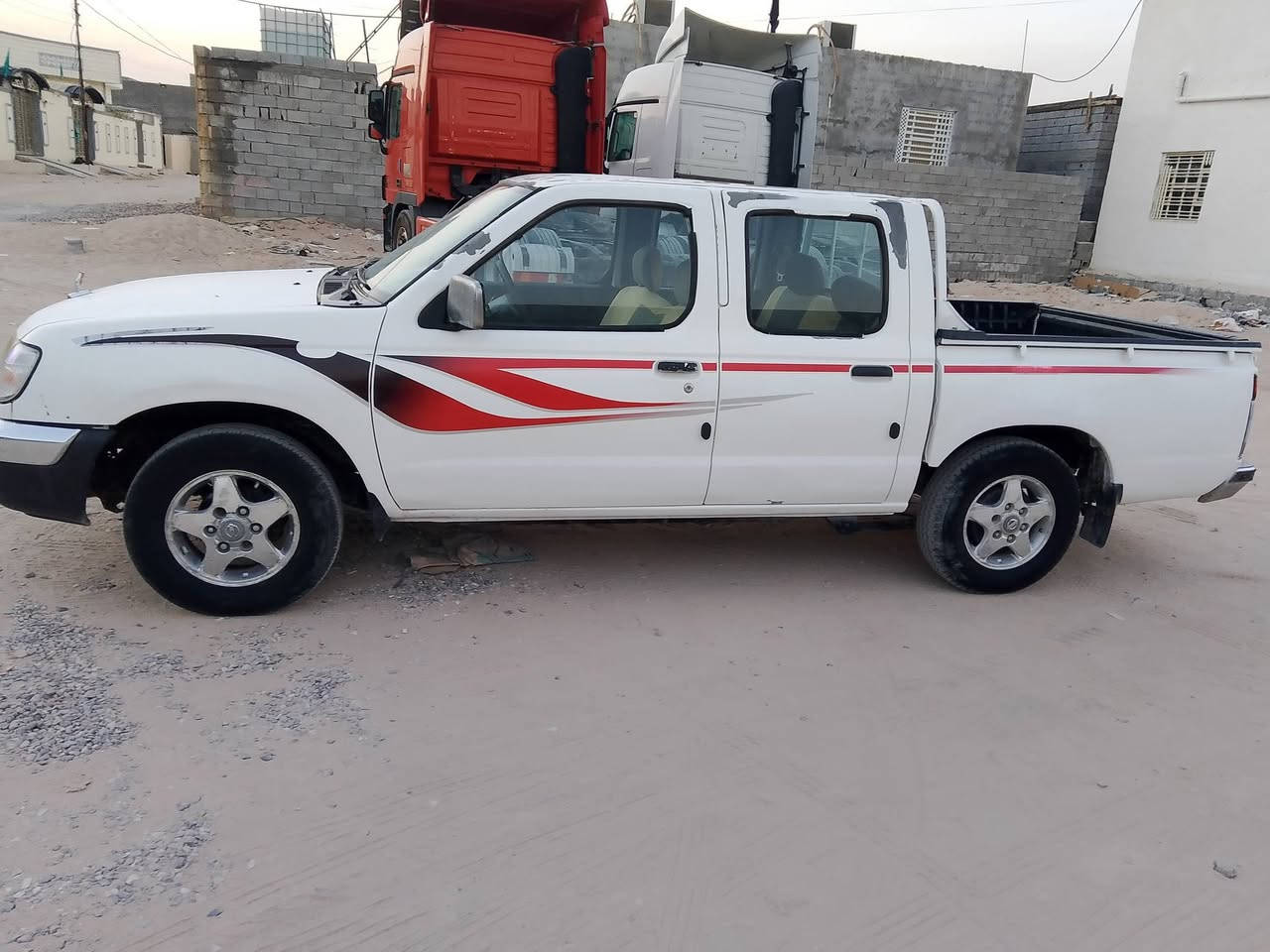 نيسان 2001 مكفوله من ضربه والعيب الشرعي شاصي اكسن  مكينه جديد كير جديد كهرباء شغاله كله سياره مصبوغه حزام رقم بصره سعر 55 بي مجال قليل مكاني بصره سفوان ***********
