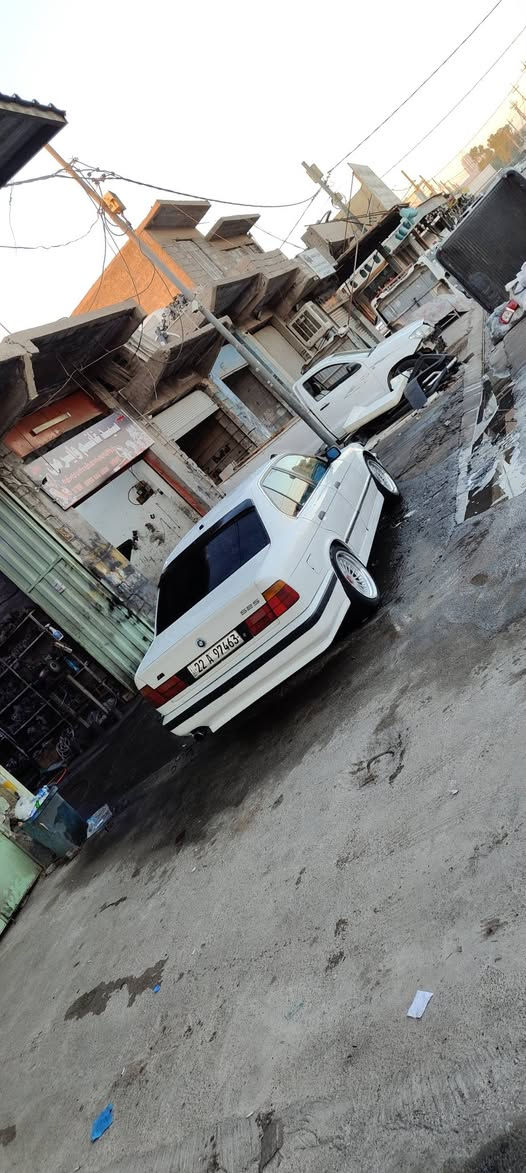 سلاو هاوریان بیئم بۆفرۆشتن یان گۆڕینەوە 
گێڕو مەکینە بەشەرت مەکینە 20گێڕ حادیە دوجامی پێشەوە کارەباییە سەیارەکە بێ نقوستانیە بێ حەیبە هی بن دەستی خۆمە هەموو گیانی بەشەرت چوار تاییە ویلی خاوێنی لەبنە چوار پارجەی هەییە من بەحام دەیفرۆشم وەر گەڕان بڕاوە بەشەرت بەناو کردن بەشەرت  
بۆزانیاری زیاتر دەتوانی نامە بنێری یان پەیوەندی بکەی (***********) أربيل, العراق
