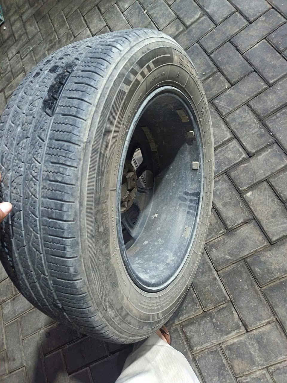 تايرات • 235/60/18 • سورنتو