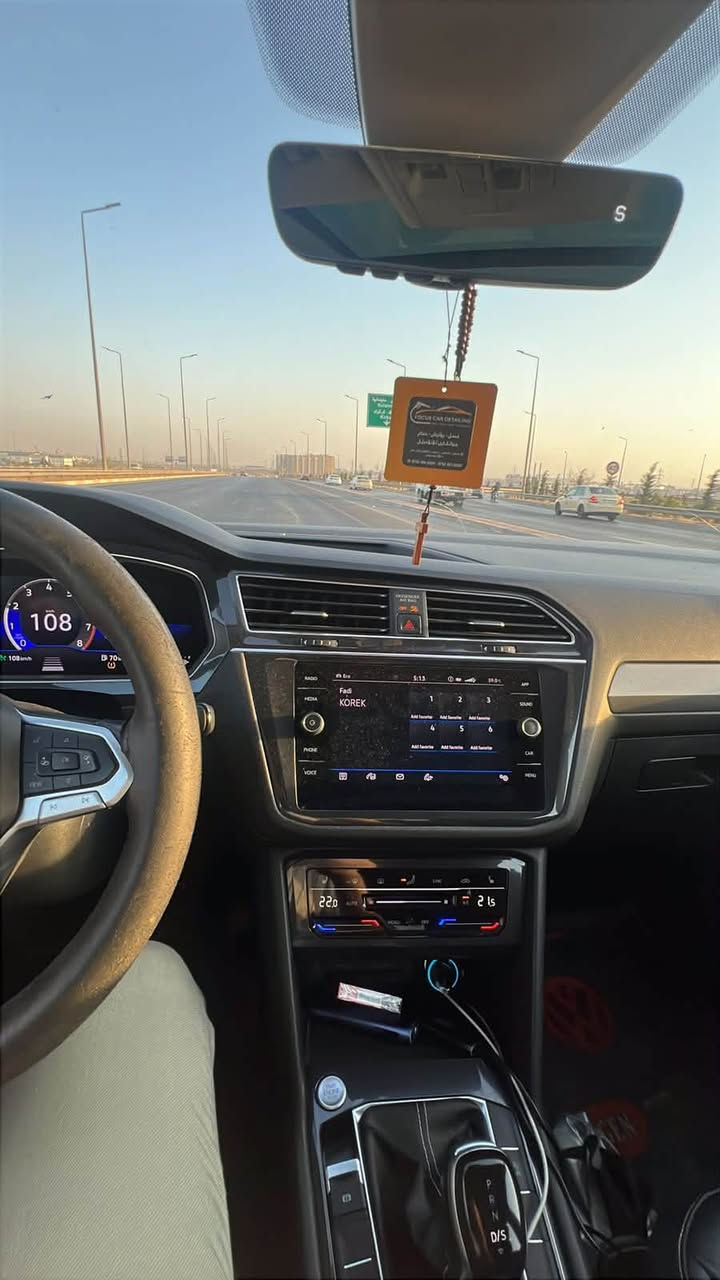 سلام عليكم
Tiguan 2022 se r line 

للبيع 

الحادث موضح بالصور 

190 و بيها شوية مجال 

*********** العنوان / اربيل 

ماشية ١٠٠ الف كيلو

نص مكتوب في الصور:
- 10:29 LTE en.bidfax.info 000-38977697-03/19/2024 - IAA Inc.