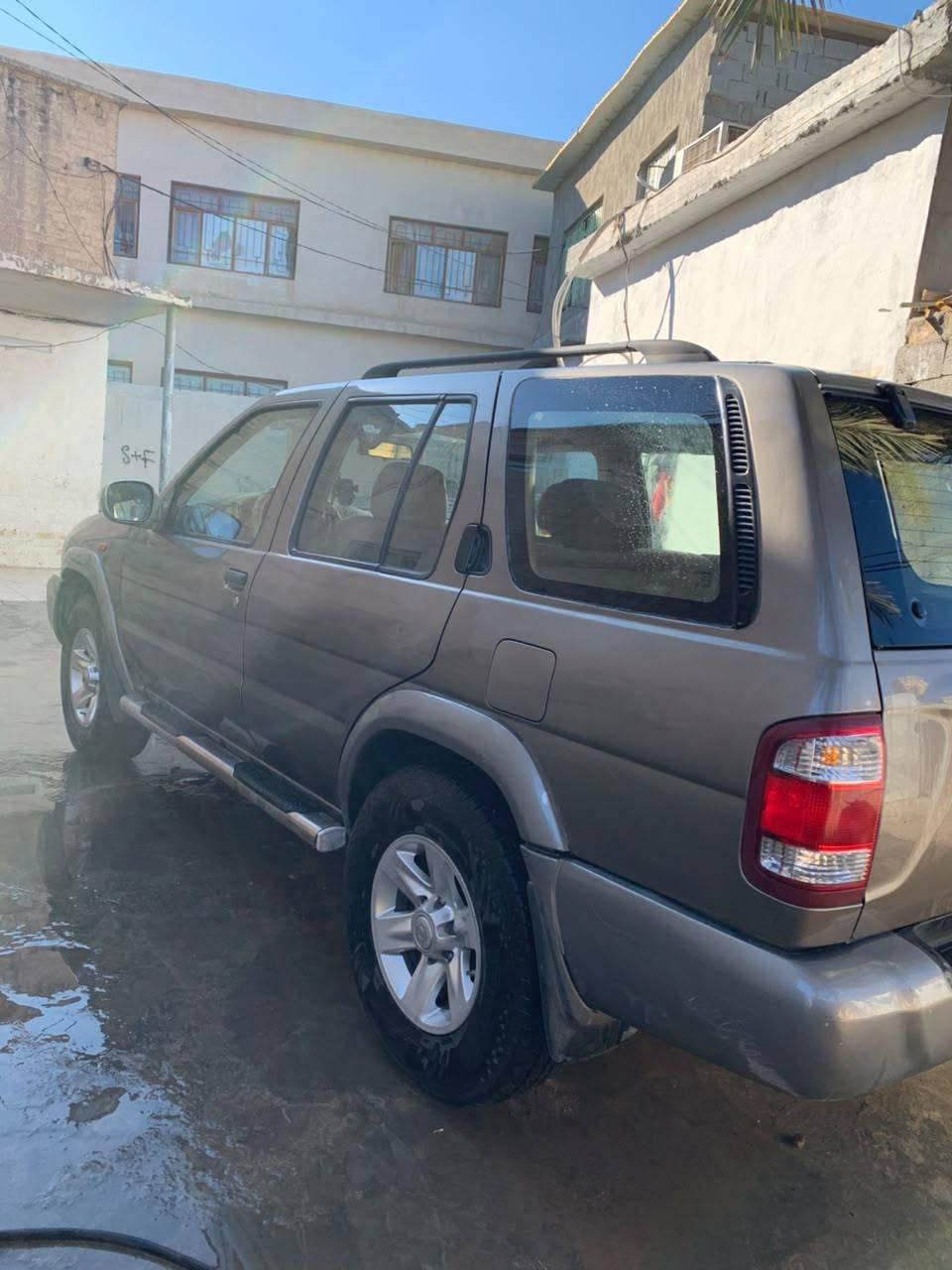 نيسان بافندر  موديل 2001 نضيفة مكفولة السعر 80 ورقه وبيها مجال 

‏‪***********‬‏
