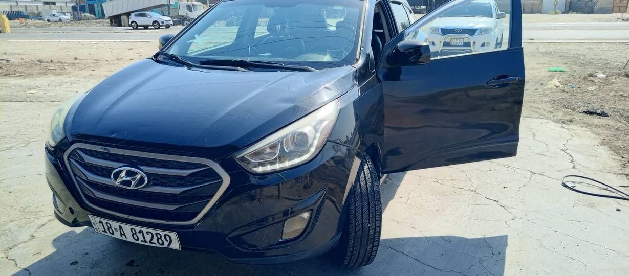 سلام عليكم 
""""بسبب الوعود الكاذبة اعيد النشر"""
توسان موديل ٢٠١٥ امريكي رقم بابل مشروع وطني جديد مكانها بغداد/الرصافة ضررها باب السائق وبنيد صبغ قطعتين فقط ليبل واحد سيارة مكينه 2000 مرغوب مكينة وكير خير من الله سعرها ١١٨ وبيه مجال حك الجيه تحويل ثاني يوم 
للاستفسار: وتساب  ***********
