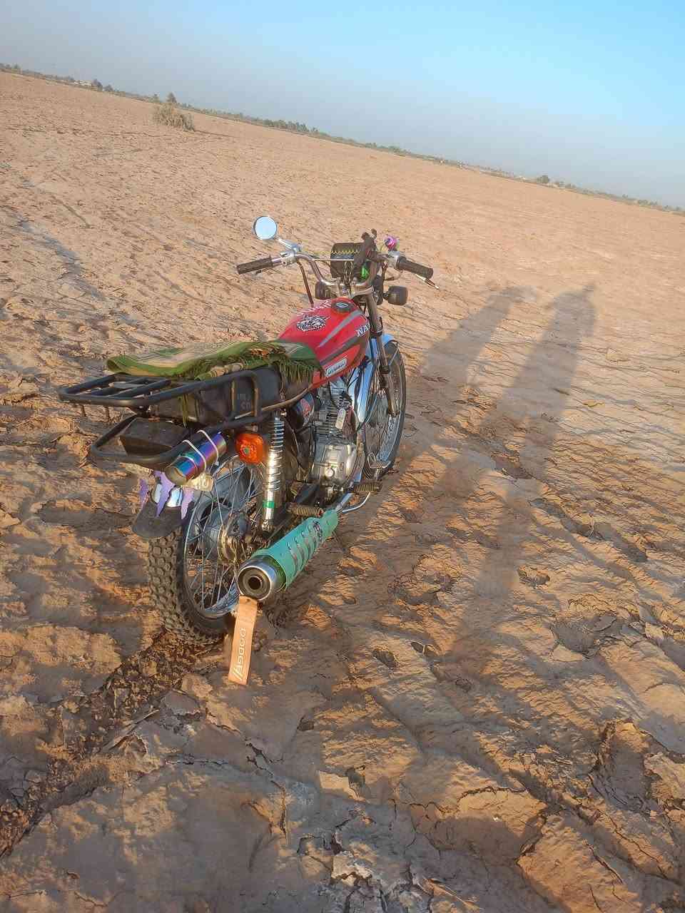 شباب دراجه للبيع سعر 350 كل شيء ما ناقصه كل شيء كامل بيها كلها شغاله سعرها بمجال قليل ت***********
