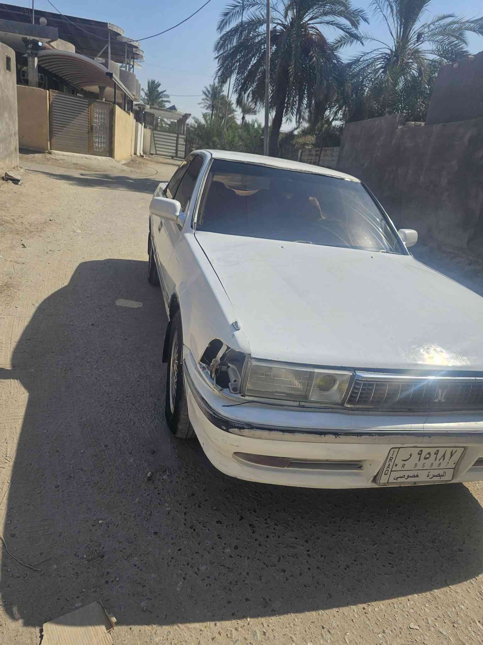 السلام عليكم للبيع او مراوس كرستا كصيف رقم بصره الماني سنويته منتهيه شرط التحويل مكينه وكير ونجي حلوات حدادته تخم تايرات كهربئايته كله شغاله تبريد بس غاز مكفوله من كص ونقل جثه والضربه والعيب الشرعي سعر 35 وبيه مجال قليل مكان السياره بصره قضاء المدينه ***********
