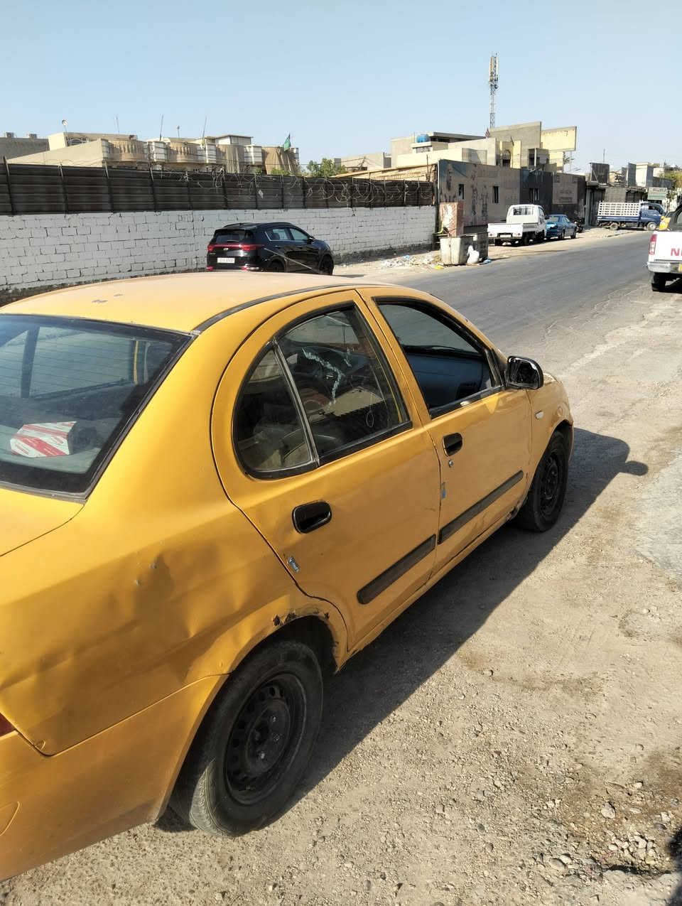 سلام عليكم طيبه موديل 2015 مصفره هيه ول غرام عليه 450 معليك بل غرامه عليه تاخذ صافي كامله من كلشي حماوه بل تبريد اقل النص سياره جاهزه من كلشي تخم تاير كير ومحرك يخبل تبريد ثلج صدر 80 /ب100 سياره حلوه ومرتبه سعر 33 وبيه مجال ***********
