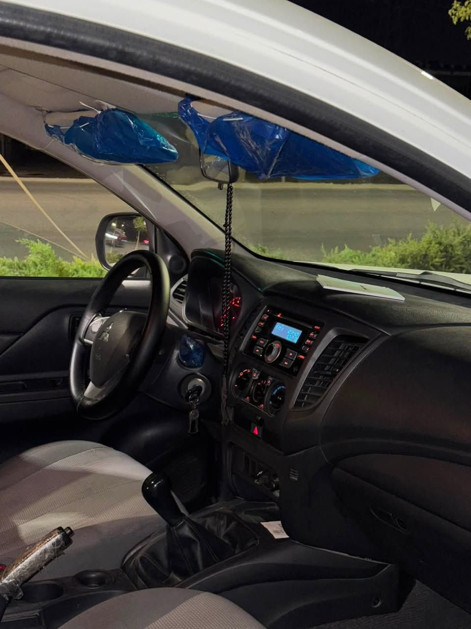للبيع للبيع
ميتسوبيشي l200 موديل ٢٠٢٠
السيارة يد وحدة من الشركة 
كلش كلش نظيفة السيارة بشرط‼️‼️
ماشية ١٢٢ سنوية جديدة 
سنوية جديدة ٢٠٣١
☎️📞***********
