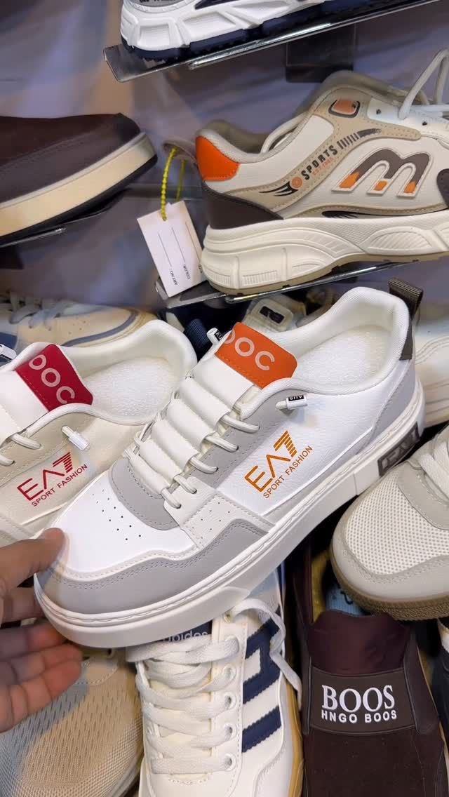 احذيه رجاليه سبورت بأسعار لاتقبل المنافسه✨👟

الاسعار تبدأ من 15 لل 18 حسب المديل بالقياس من 41 لل 45

🚚التوصيل متوفر لكل المحافظات 

📲للطلب دايركت الصفحه او على الواتساب ***********

📍العنوان كربلاء حي الحر بعد المستوصف الجهه المقابله مجاور صيدلية لمار احذية الحمداني مقابل مركز 313 للمنتوجات الحيوانيه
