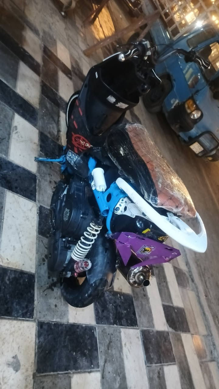 سلام عليكم ماكس عدلهه مكينه ناعمة مامفتوحه معدل وشلعه تشك الكاع وبيهه دبل رياضي وقطره وقبق فلاوين وصالنصه أم الصجمه ورقم خير من الله رايدهه ٣٥٠ وبيهه مجال وإني خادم.. 🧚‍♀️💯 ***********
