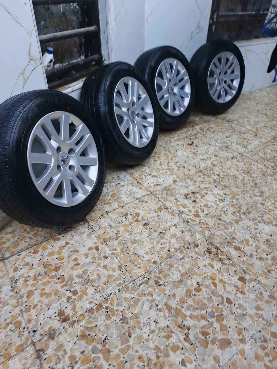 السلام عليكم ويل كب البيع مآل بيجو نضيف السعر 275وبي مجال الشراي ***********

