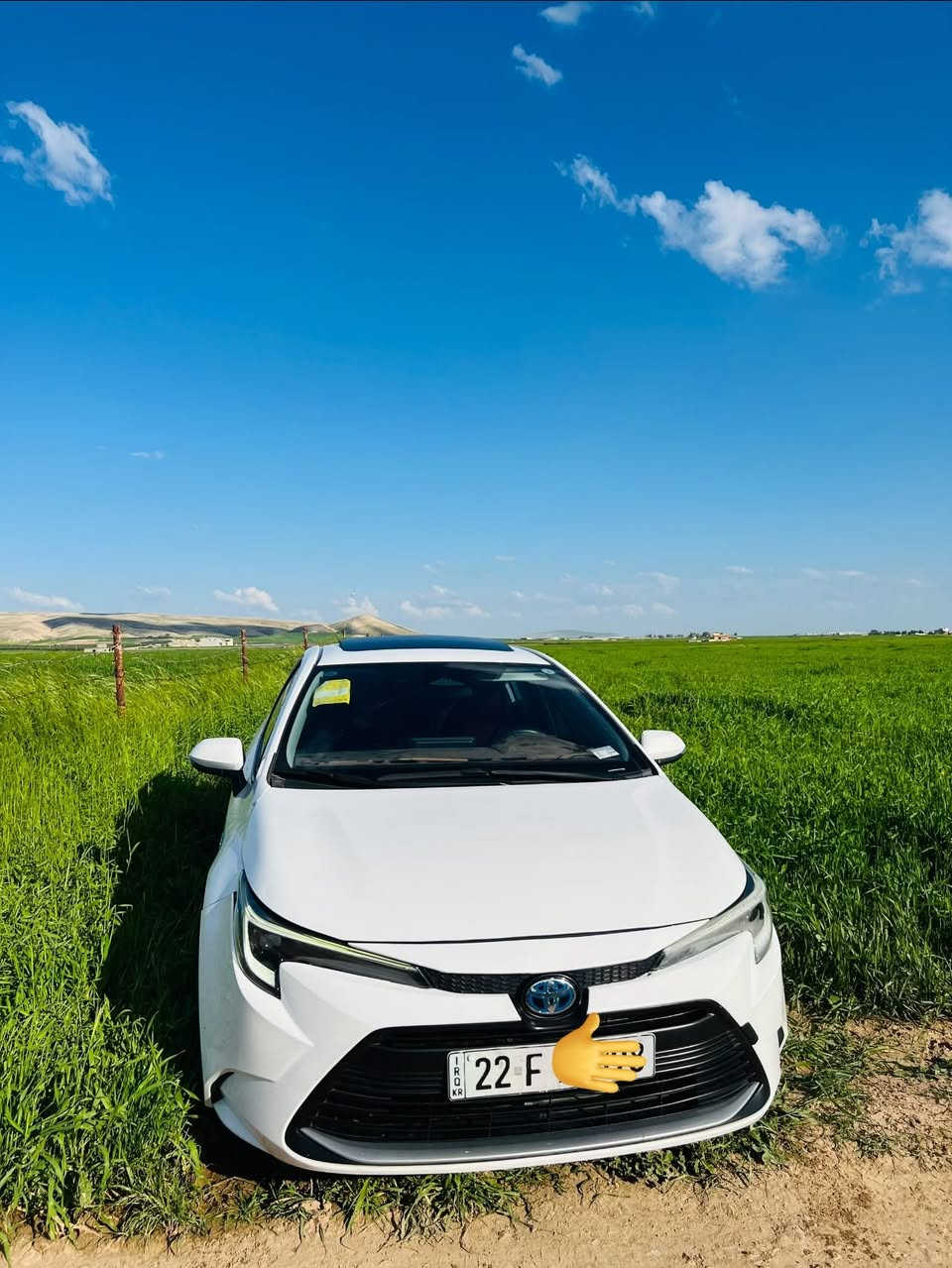🚗🔥 تويوتا كورولا ليفين هايبرد 2024 للبيع 🔥🚗
رقم اربيل
🇨🇳 تجميع الصين | Hybrid

🔹 المواصفات:
• موديل 2024
• محرك هايبرد اقتصادي
• ناقل حركة أوتوماتيك
• تشغيل بصمة
• تشغيل زر Push Start
• دخول ذكي Smart Entry
• شاشة وسطية
• كاميرا خلفية
• حساسات ركن
• مثبت سرعة
• تحكم بالمقود
• تحكم كهربائي بالنوافذ والمرايا
• تكييف أوتوماتيك
• مقاعد مريحة وداخلية مرتبة
• إضاءة LED
• أنظمة أمان متعددة
• ABS + EBD
• مانع انزلاق وثبات إلكتروني
• وسائد هوائية
• صرفية وقود ممتازة جداً
•داخل احمر

✨ السيارة نظيفة ومرتبة وجاهزة بيها فقط ربع بونيد صبغ بدون دواخل  بدون ايرباك

📍 الموقع: [موصل]
💰 السعر: [خاص]
📞 الاتصال: [*********** او***********].
