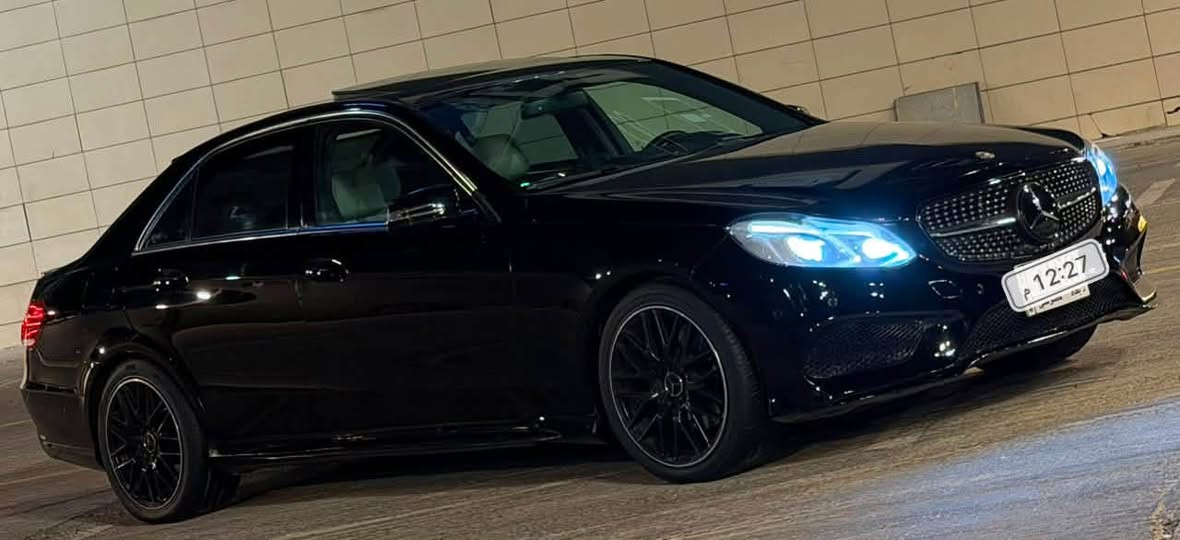 تحيه طيبه اللهم صلى على الحبيب محمد 
للبيع E350  V6 مارسدس 2016السياره اصل AMG  فول فول ماشيه 92 الف Miالسياره حادثه كلش بصيط خشوم جاملاغات وربع بنيد كشنات كهرباء خزن  شاشه ابلاديه  تحكمات ستيرن گير تعليك تحكمات شاشة برده خلفية كهرباء  فتحة سقف رقم بغداد تحويل ثاني يوم والسياره خير من الله وبلعافيه عل ياخذه مكاني بغداد العامريه ***********
السعر 168$
