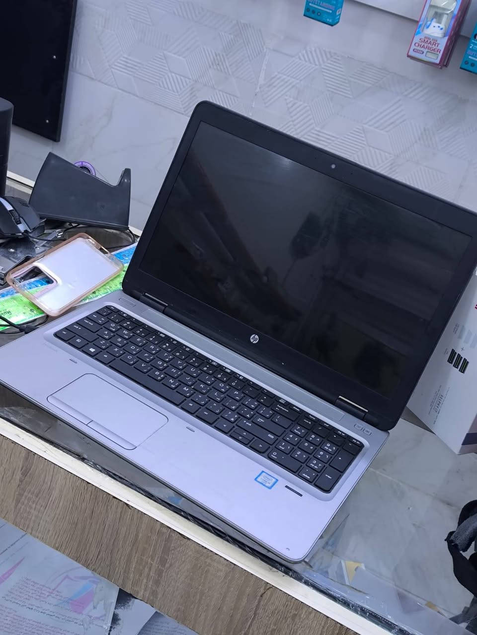 سلام عليكم
حاسبه hpجيل عاشࢪ 
نضيفه كلش 
السعࢪ: 190.000
للاستفساࢪ
الرقم: ***********
المكان: کرکوک
