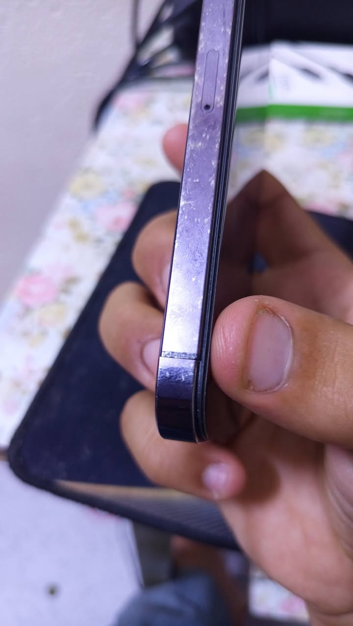 ايفون ١٤ برو ماكس شرق اوسط للبيع
الجهاز مبدل شاشة و بطارية 
وبي فطر خفيف بالشاصي موضح بالصورة 
الجهاز كامراته يخبلن ذاكرته ١٢٨
الجهاز شرق اوسط 
السعر ٥٧٠ وبي مجال 
المكان بابل الحصوة.
للاستفسار الاتصال :
***********
