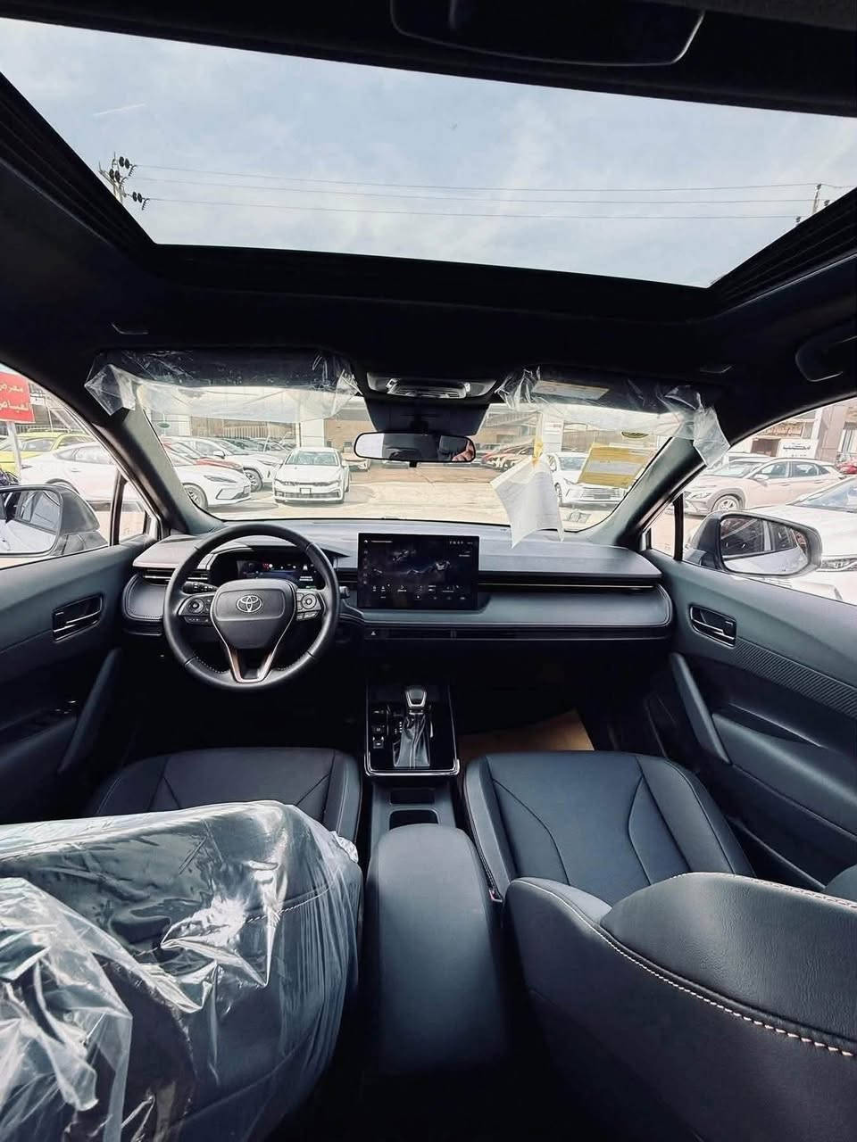 🚗 تويوتا فرونت لاندر 2025 – الشكل الجديد S 

قوة الأداء + توفير الوقود + فخامة التصميم ✨

استمتع بتجربة قيادة عصرية مع أحدث إصدار من تويوتا الهايبرد، يجمع بين التكنولوجيا المتطورة والراحة الكاملة 👌

🔹 المواصفات:

 • محرك 2000cc هايبرد اقتصادي 🔋
 • فول مواصفات
 • فتحة سقف بانوراما ☀️
 • رادار أمامي (نظام أمان متطور)
 • مقاعد جلد أصلي فخم
 • كرسي كهرباء (3 وضعيات)
 • مرايا جانبية قابلة للطي كهربائياً
 • رنكات قياس 17 إنش أسود + مرايا سوداء 🖤
 • شاشة كبيرة عالية الدقة
 • عدادات ديجيتال (كيجات إلكترونية)
 • إضاءة داخلية LED عصرية
 • حساسات أمامية وخلفية أصلية
 • مصابيح عدسات زينون + LED خلفي
 • وباقي المواصفات المعروفة من Toyota ✅

🔥 سيارة مثالية للاستخدام اليومي والسفر – أداء قوي مع صرفية ممتازة

 السعر علق برقم 1 للرد التلقائي📮

متوفر ايضا مثبت لوحات جاهز ✅

🏢 شركة ريتاج لتجارة السيارات
📍 العنوان: بغداد – معارض البياع – الشارع الرئيسي

⏰ أوقات الدوام:
يومياً من 10:00 صباحاً إلى 09:30 مساءً

📱 للاستفسار:

***********
***********
***********
‭***********‬
