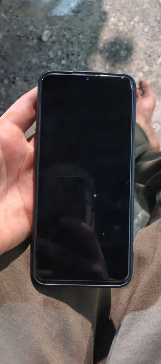 للبيع جهاز ريلمي جهاز حلو لا مفتوح ولا مبدل اي شيء بيه سعره 125 وبي مجال قليل مكاني نجف رقم التلفون ***********
