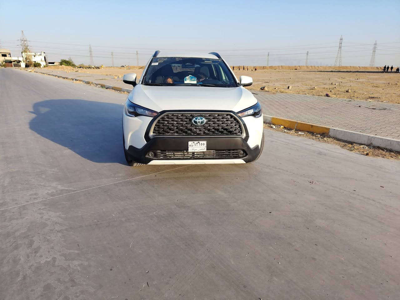 سلام عليكم للبيع كورلا فروت لندر هايبرد وارد أمريكي موديل 24 منفيس بسمي ضرره ٣ قطع صبق ماشيه 9 الف  بيه دواخل   كلش  خفيف  رصعات بل شاصي وامصلحات  ابيع امرقم  السعر ب 160  وبيه مجال ***********

