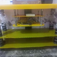 ميز بلازما • طاولة تلفزيون