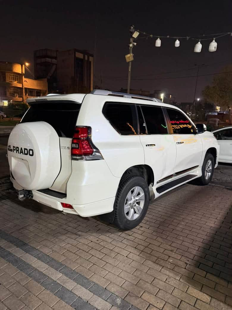 سلام عليكم برادو موديل 2019
• محرك 4.0 لتر V6

• 6 سلندر

• قير أوتوماتيك 6 سرعات

• دفع رباعي 4×4

• تشغيل بصمة

• دخول ذكي Smart Key

• تشغيل عن بُعد

• فتحة سقف

• مقاعد جلد

• مقاعد كهربائية

• تبريد وتسخين المقاعد الأمامية

• شاشة وسطية

• كاميرا خلفية

• حساسات أمامية وخلفية

• مثبت سرعة

• تحكم بالمقود

• تحكم كهربائي بالمرايا

• تحكم بالمكيف الأمامي والخلفي

• مكيف أمامي وخلفي

• 7 مقاعد

• جنوط ألمنيوم

• أنظمة ABS وVSC ومانع انزلاق

• 7 ايرباگات

الضرر تبديل باب الصدر اثر شجرة وكعت علية

وطخة بجاملغ الامامي الايمن

السعر 39 وبيها مجال

***********
